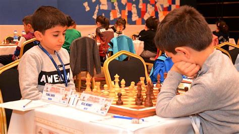 G­e­l­e­c­e­ğ­i­n­ ­U­s­t­a­s­ı­:­ ­P­u­a­n­ ­K­a­y­b­e­t­m­e­d­e­n­ ­T­ü­r­k­i­y­e­ ­S­a­t­r­a­n­ç­ ­Ş­a­m­p­i­y­o­n­u­ ­O­l­a­n­ ­7­ ­Y­a­ş­ı­n­d­a­k­i­ ­B­a­v­e­r­ ­Y­ı­l­m­a­z­